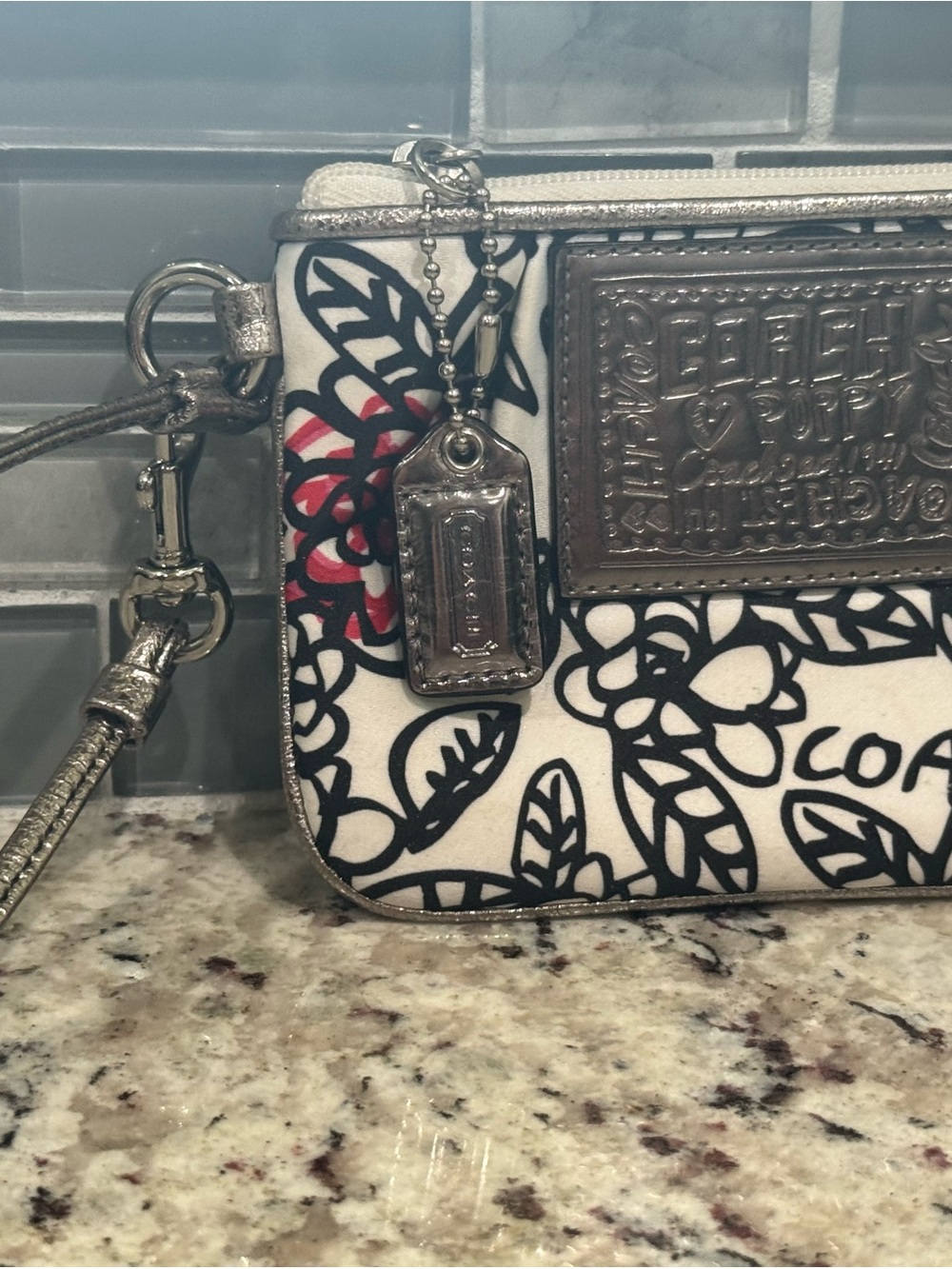 Coach Poppy Graffiti Red Flowers On White & Black Print Floral Pattern - Picture 11 of 12
